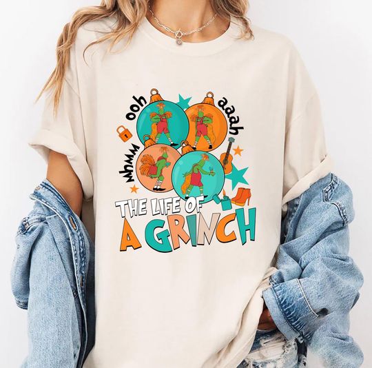 Discover Funny Character Christmas Green Monster T-Shirt, Retro Graphic Tee