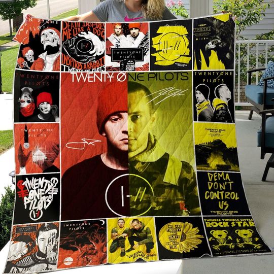 Discover Vintage Pilotss band Albums Quilt Blanket, Pilotss band Cozy Quilt Blanket, Bedding Blanket, Bedding Decor, Home Decor Gift.