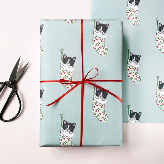 Discover Black and White Cat Christmas Wrapping Paper