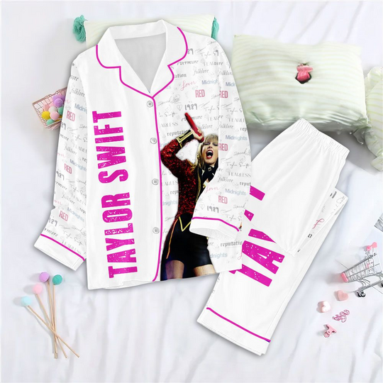 Discover Swift Merry Christmas Pajamas Set