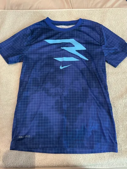 Discover Garden Ghosts Blanket Hoodie