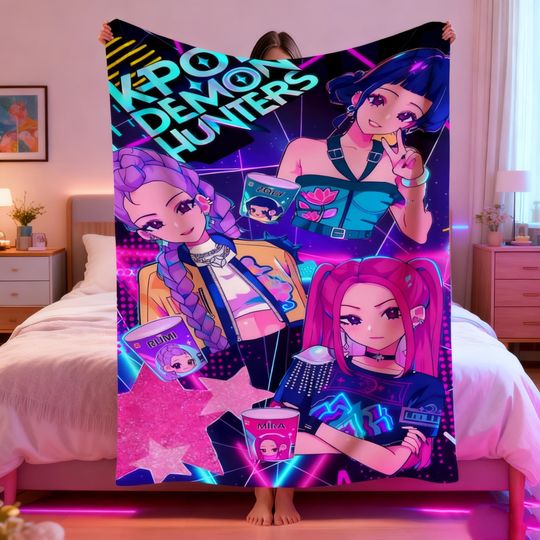 Discover K-POP Devil Hunter Girl Group Print Blanket | Girl Group Themed Nap Blanket