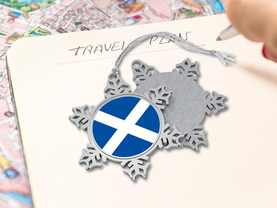 Discover Scotland Ornament & Gift Box, Christmas Holiday Keepsake, Scottish Vacation Memory, Pewter Snowflake Decoration, Country Flag, Travel Lover