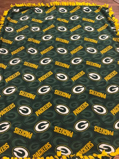 Green Bay Packers Two-Piece Hand Tied Woven Blanket
