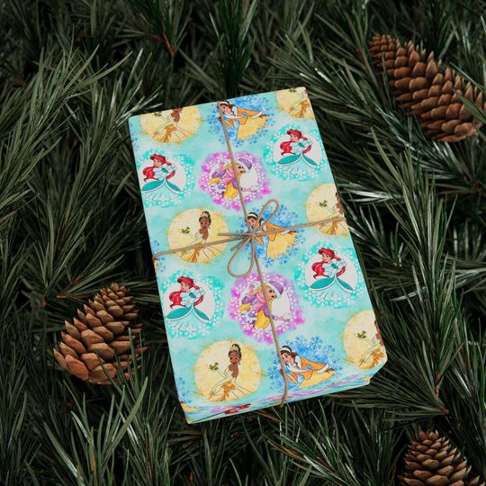 Discover Christmas Princesses Wrapping Paper