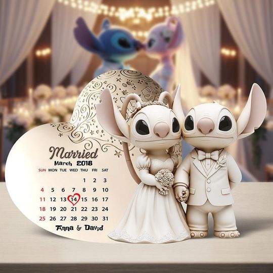 Discover Custom Blue Alien Couple Plaque  Personalized Acrylic Keepsake for Weddings & Anniversaries