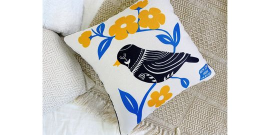 Discover Christmas Floral Pillow Cover, Cozy Decorative Cushion Case, Winter Home Decor Throw Pillow, Holiday Accent Pillow, Housewarming Gift