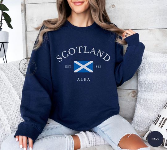 Discover Scotland Sweatshirt, Scotland Sweater, Scotland Shirt, Scottish Gifts for UK Trip, Scotland Travel Souvenir, Scottish Highlands