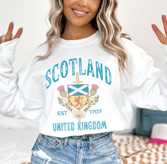 Discover Retro Scotland Sweatshirt, Vintage Scottish Sweater, Unisex Alba Shirt, Caledonia Scotsman Crewneck, Europe Vacation trip Jumper
