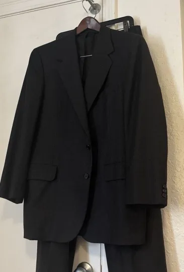 Discover Oxxford Charcoal Grey Flannel Wool Suit, 2btn Jacket 38 R Reg, Trousers 31W 29L