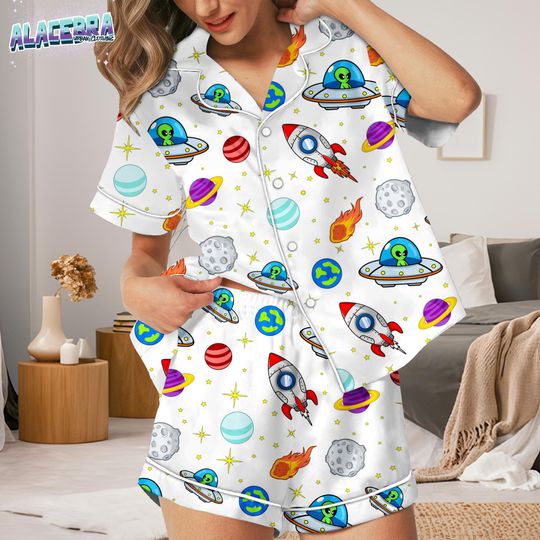 Alien Space Pajamas Set, Cute UFO Rocket Print PJs, Galaxy Planet Sleepwear, Womens Cartoon Space Pajama Lounge Set