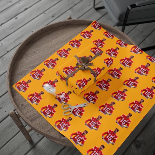 Discover Patrick Mahomes Kansas City Chiefs Wrapping Paper