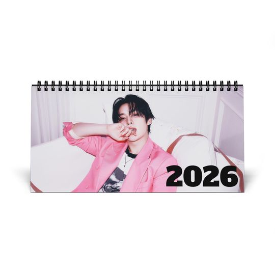 Discover Lee Know Desktop Calendar 2026