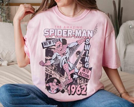 Discover Retro Marvel The Amazing Spider-Man 1962 Pink T-Shirt, Vintage Comics Cover Tee for MCU Fans