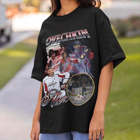 Discover Alex Ovechkin Shirt Vintage 90s Washington Capitals NHL Hockey Design Retro Bootleg Gift Classic Graphic Tee Unisex T-Shirt Limited Edition