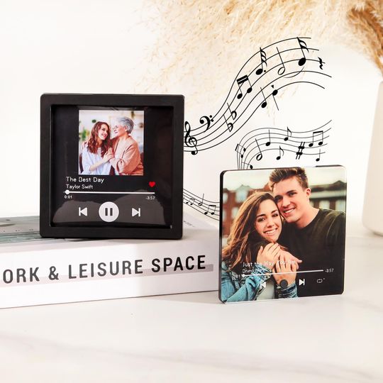 Christmas Day Personalized Music Box Fridge Magnet, Custom Photo Magnet, Gifts for Mom, Anniversary Gifts, Music Gift for Her, Kitchen Decor
