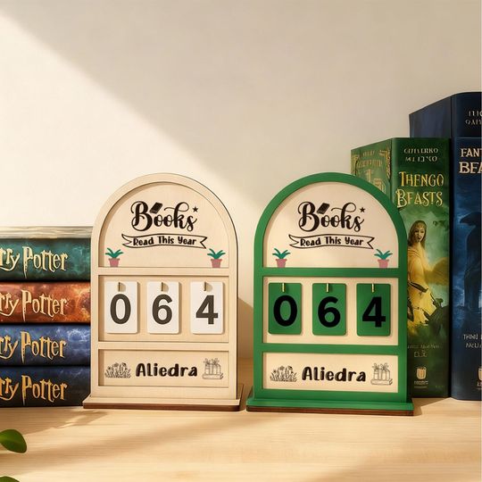 Personalized Book Tracker - Books Read This Year Counter, Library Decor, Mini Bookshelf, Gift for Readers, Book Lovers Gift, Bookshelf Decor
