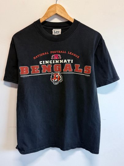 Discover Vintage Y2K Cincinnati Bengals AFC Football Graphic T-Shirt Medium