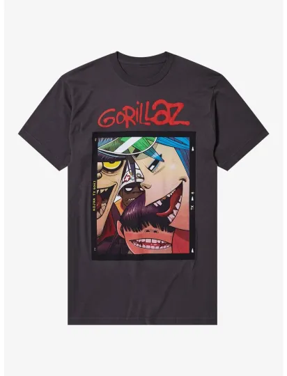 Discover Gorillaz Photo Booth Group Portrait T-Shirt