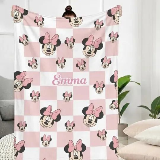 Discover Personalized Disney Minnie Mouse Checkered Fleece Blanket