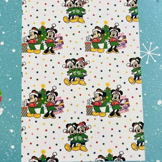 Discover Disney Mickey & Minnie Mouse Disneyland Fleece Blanket