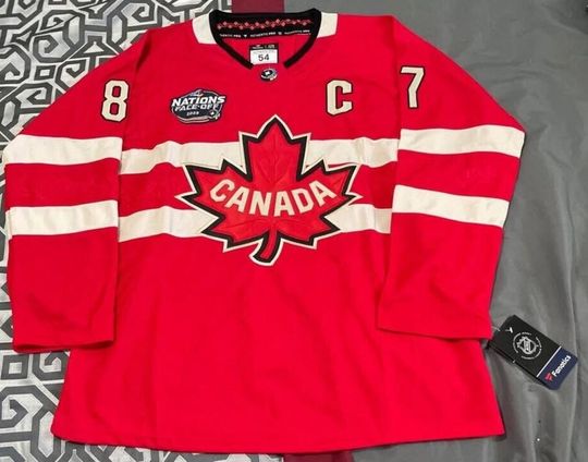 Discover Team Canada 4 Nations Face-Off Hockey Sidney Crosby #87 Jersey Large Red NWT