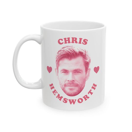 Discover Chris Hemsworth pink heart mug, Chris Hemsworth mug