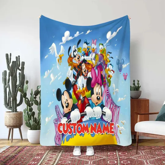 Discover Fleece Blanket FunnyMickey And Friends Happy 9
