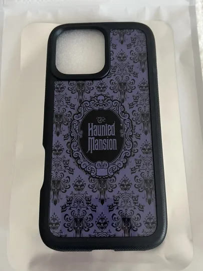 Discover DISNEY PARKS The Haunted Mansion WALLPAPER iPHONE 17 Case Cover