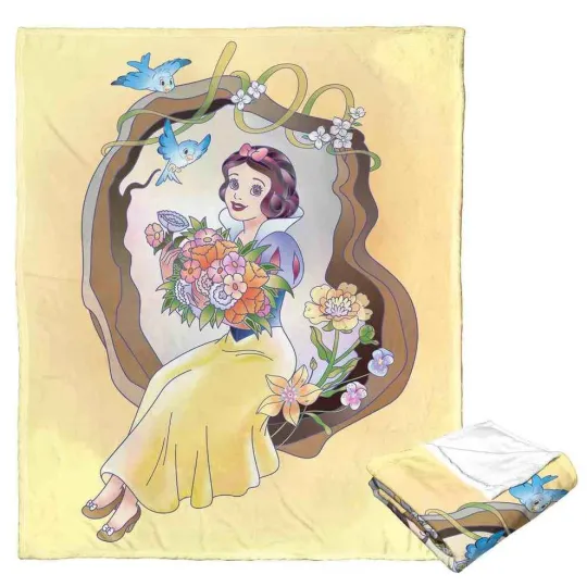 Discover Disney D100 Celebration Snow White Cozy Fleece Blanket