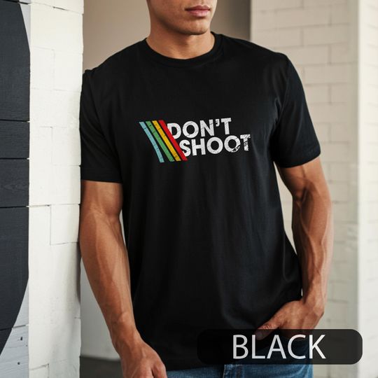Discover DON'T SHOOT Gaming Shirt Sarcastic Funny Retro Arcade Raiders Tee Video Game Emote Gamer Gift Distressed Vintage ARC Stripes