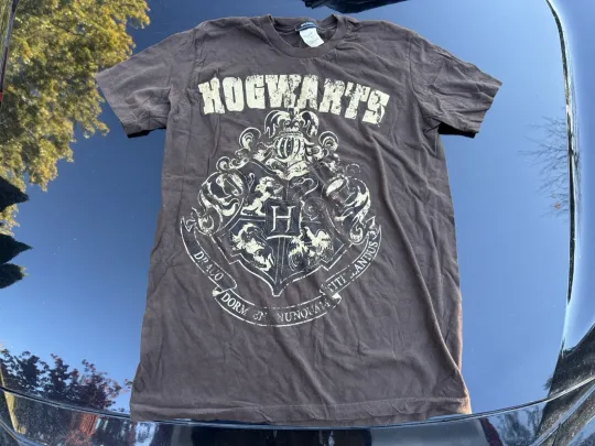 Vintage Harry Potter Shirt Mens Large Brown Hogwarts Crest Wizarding World Movie