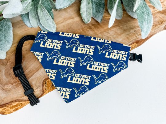 Detroit Lions Dog Bandana - Over the Collar football Pet Bandana for Lions Fans - Stylish Lions Accessory for Dogs - Lions Dog Clothes