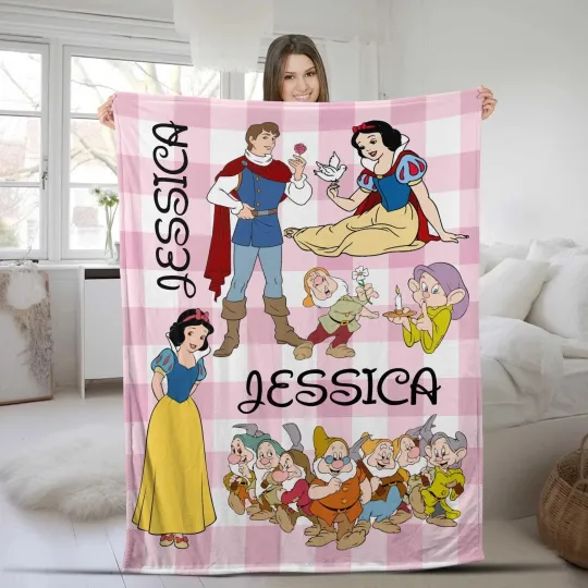 Discover Custom Disney Snow White And The Seven Fleece Bed Blanket Gift For Friends, Kids