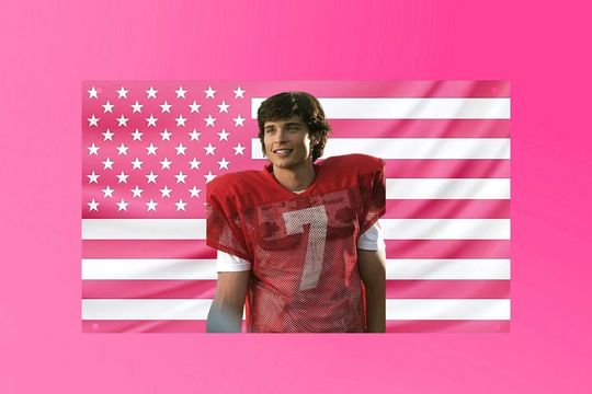 Discover High School Quarterback Tom Welling Flag Tapestry - Retro American Flag Wall Decor for Teen Dorm Room