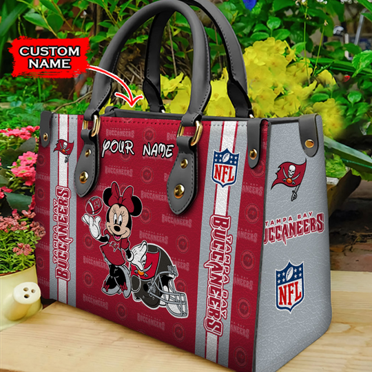Tampa Bay Buccaneers Personalized Leather Hand Bag