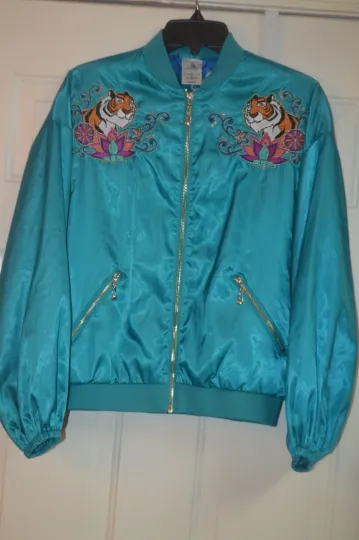 Discover DISNEY PARKS PRINCESS JASMINE ALADDIN RAJAH WOMENS BOMBER FULL ZIP JACKET XS!