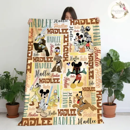Discover Personalized Mickey And Friends Cosplay Disney Star Wars Fleece Blanket