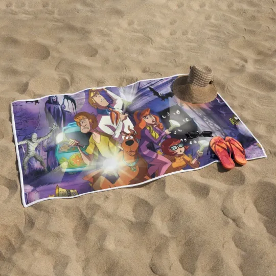 Discover Scooby-Doo Mystery Print Rectangular Beach Towel