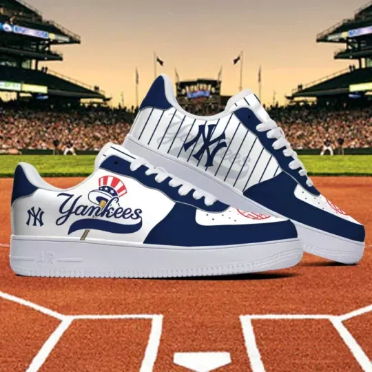 Discover Yankees Genuine Leather Low Top Sneakers