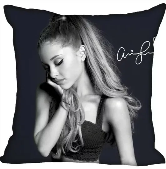 Ariana Printed Decorative Pillow Cover 45mm x 45mm.