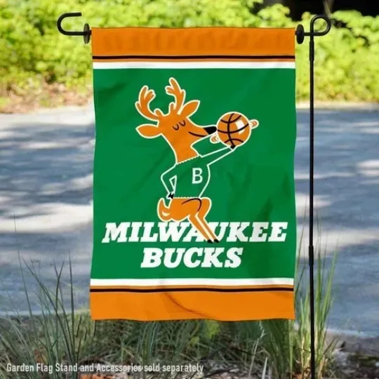 Milwaukee Bucks Retro Flag Graden Flag
