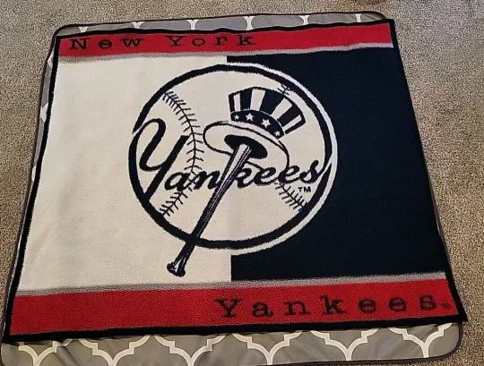 Discover Vintage NY YANKEES Fleece Throw Blanket 56”x 48” MLB by BIEDERLACK