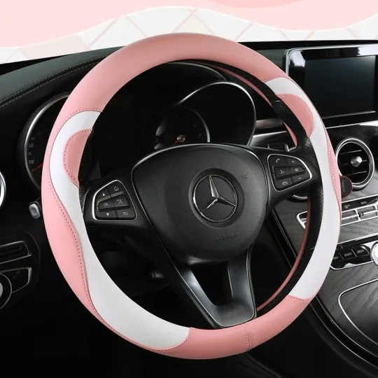 Discover 38cm Steering Wheel Cover with Cute Bear Design and Soft Leather