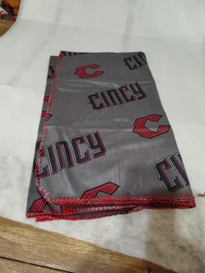 Discover New Cincinnati Reds City Connect Fleece Throw Blanket Grey/Black/Red Serged #148