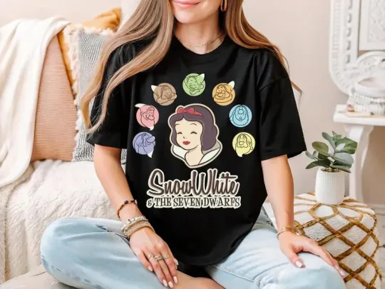 Discover DisneySnow White & The Seven Dwarfs T-SHIRT Unisex
