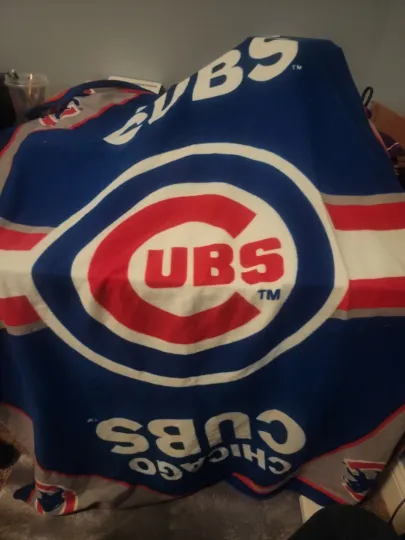 Discover Chicago Cubs Fleece Throw Blanket BD & A