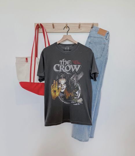 Discover The Crow Retro Graphic Tee | 'It Can't Rain All The Time' | 90s Gothic Movie