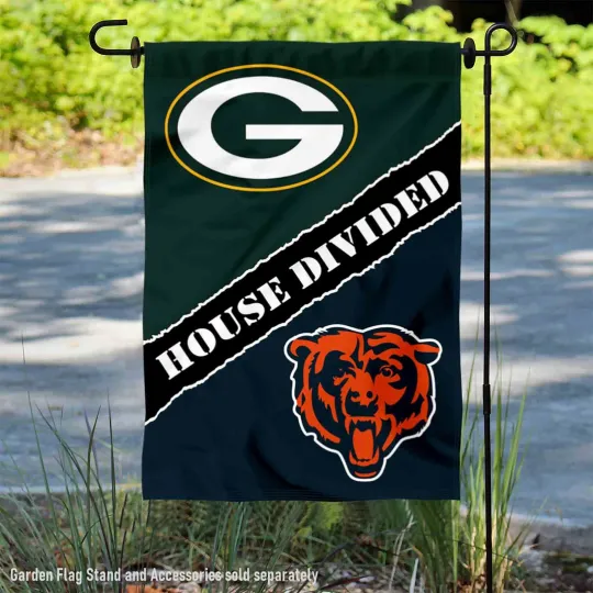 Discover House Divided Packers and Bears Garden Flag and Yard Banner