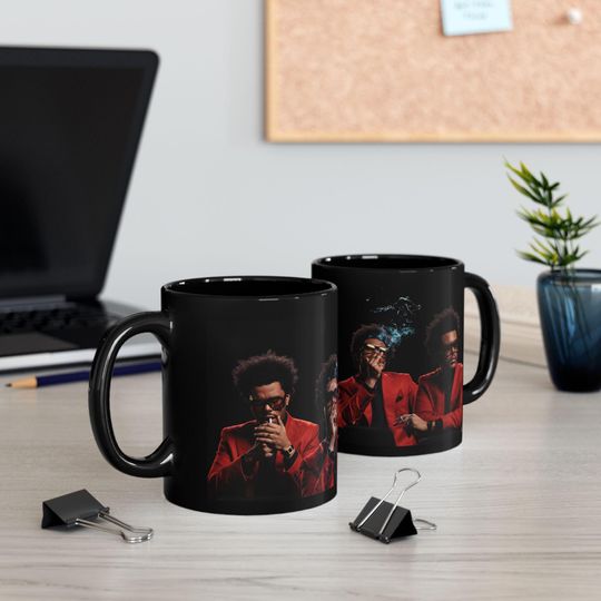 Discover Weeknds Abel Tesfaye Blinding Lights Mug